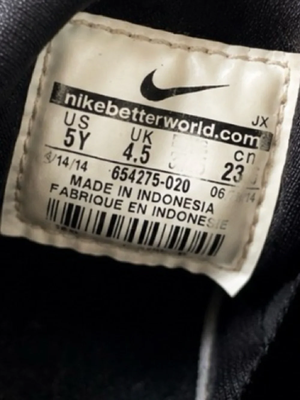 Nike Air Huarache shoes 5Y